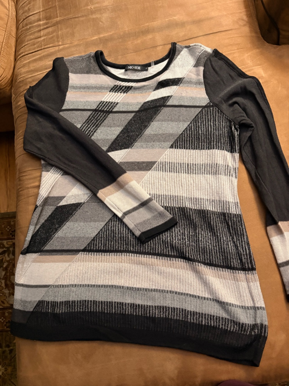Nic & Zoe Geometric Stripes Striped Diagonal Black White Gray Tan Sweater-L